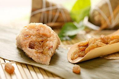 《游戏王！大师决斗》总下载量突破1000万 官方送福利